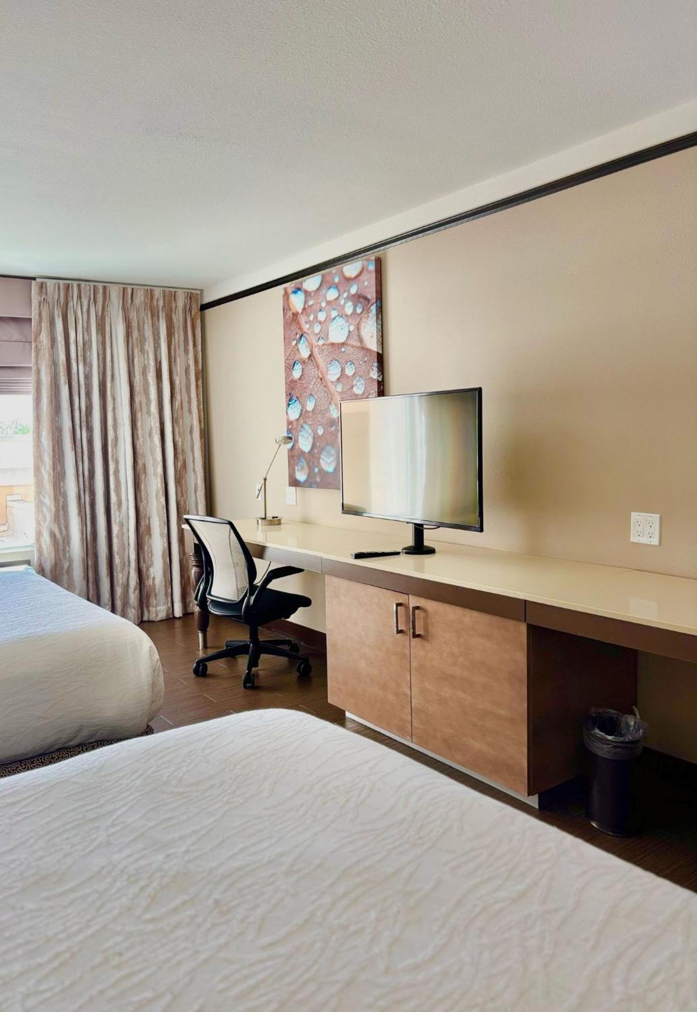 Kozy Hotel Houston North Westfield Esterno foto